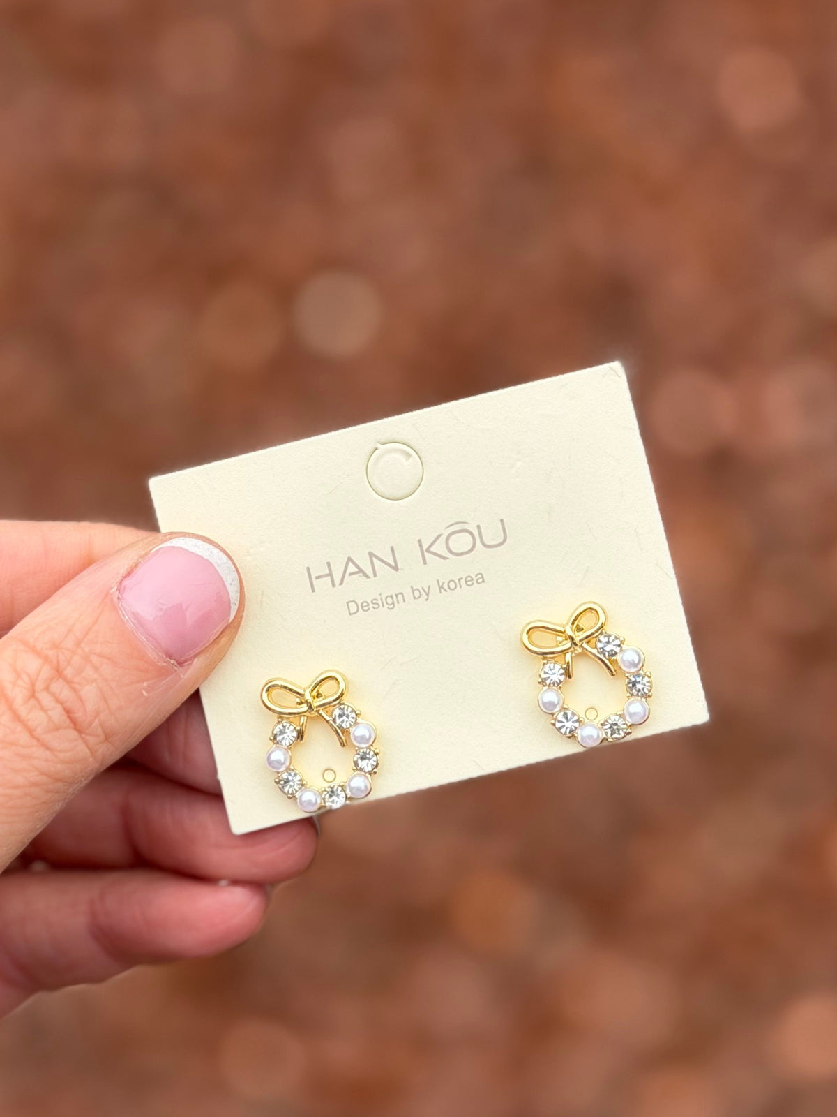 Sparkle Bow Wreath Earrings 🎀