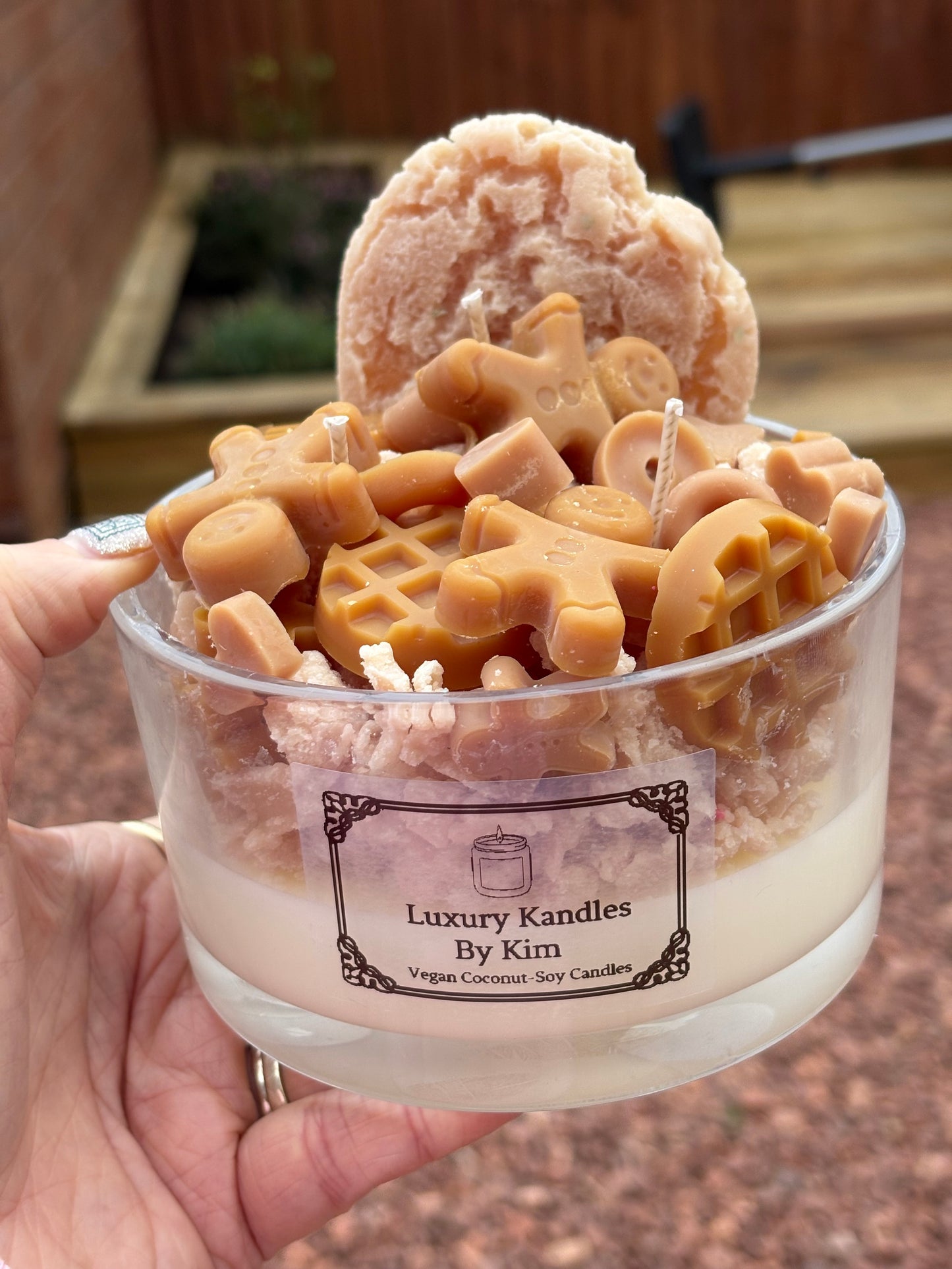 Gingerbread Bowl in Large Jar