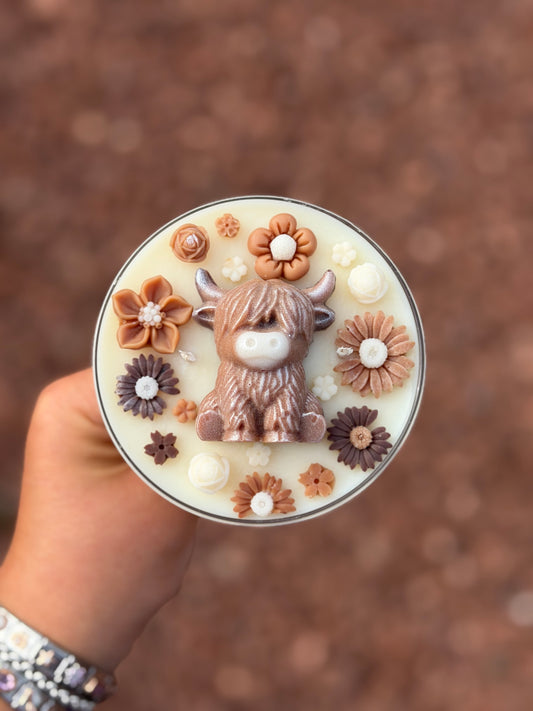 Highland Cow Cocktail Candle