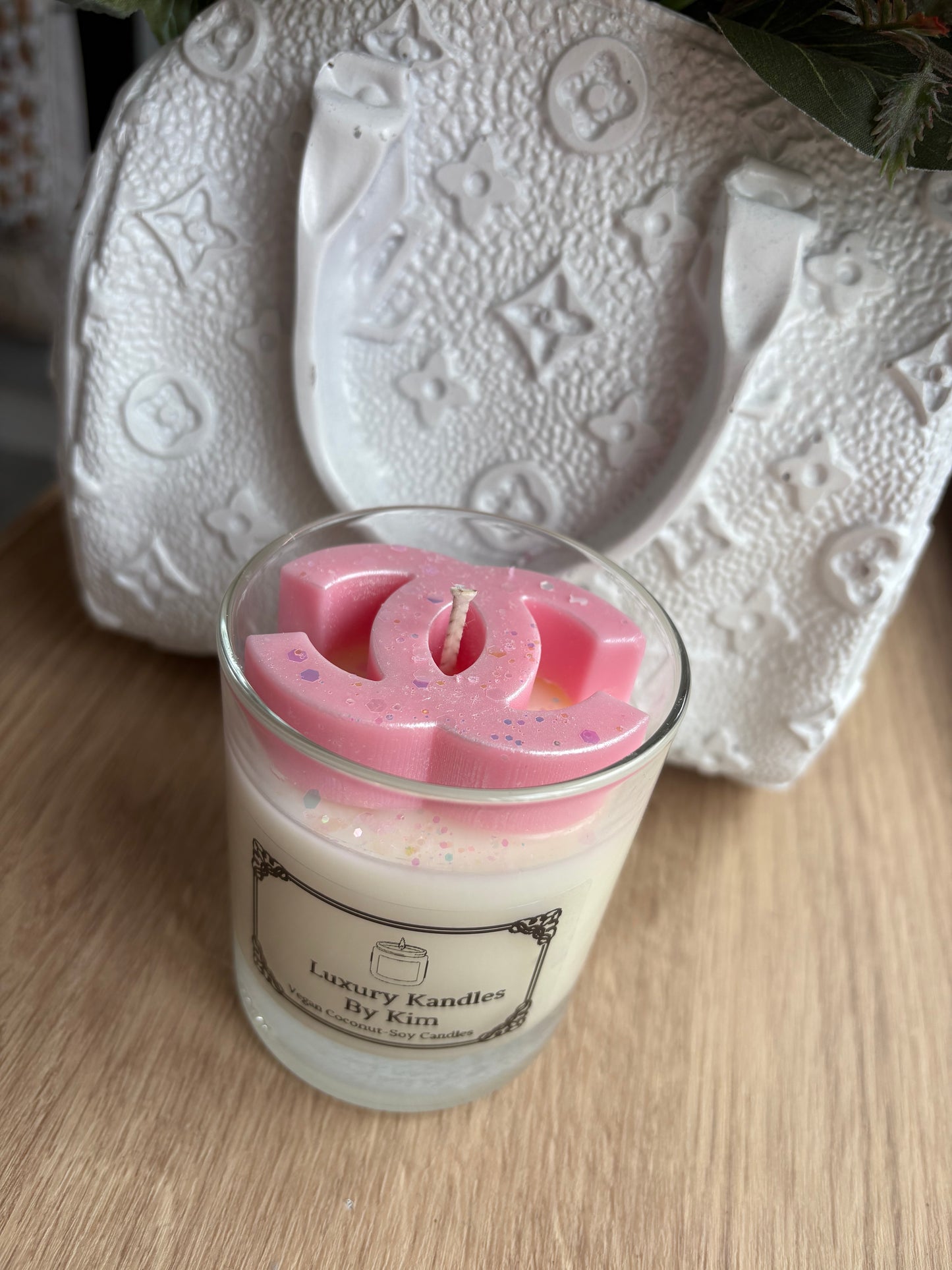 Fashion Logo Kandle in Medium Jar