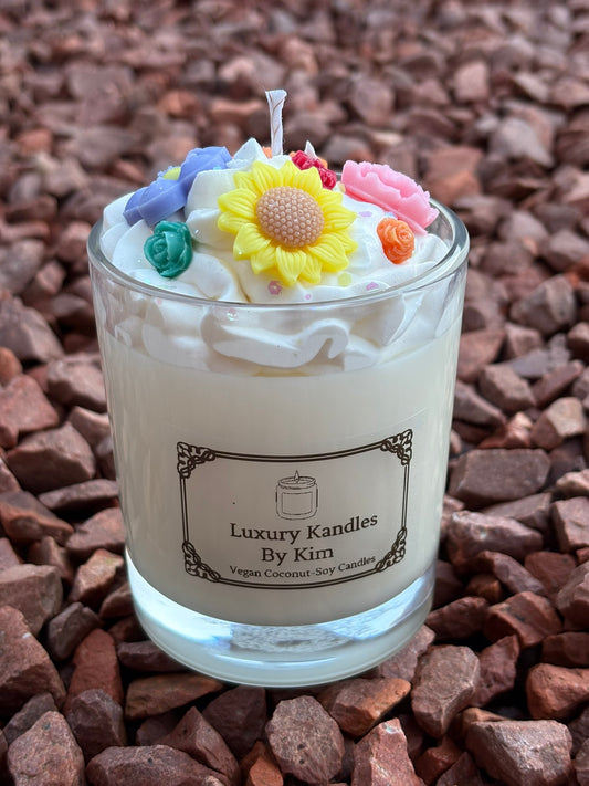 Whipped Flower Kandle in Medium Jar