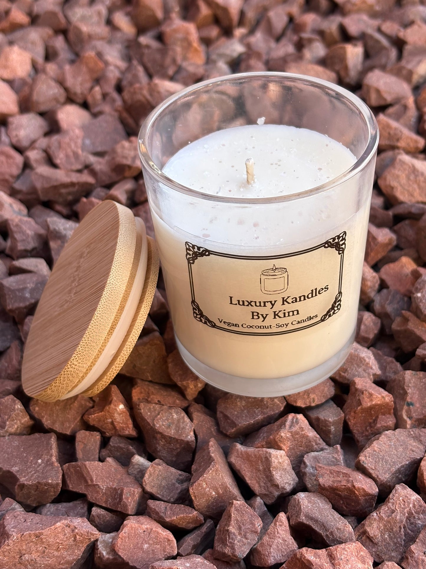 Luxurious Plain Kandle